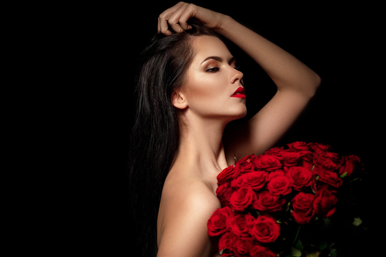 100 Luxury Red Roses